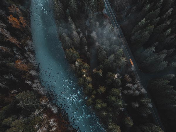 Изображение свързано с: manuel-nobauer-M_GouNr9Zek-unsplash