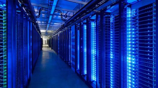 Изображение свързано с: Server